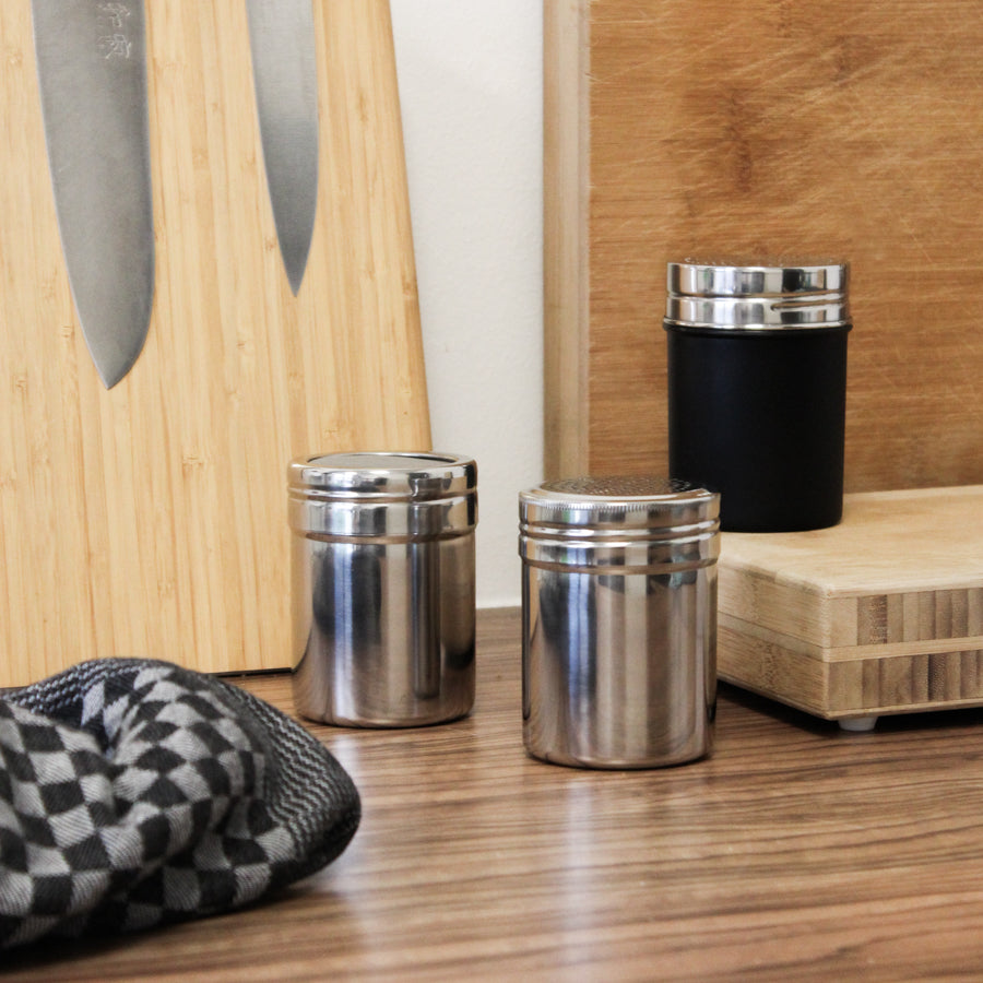 Rhino Cocoa Shaker - Coarse - Black